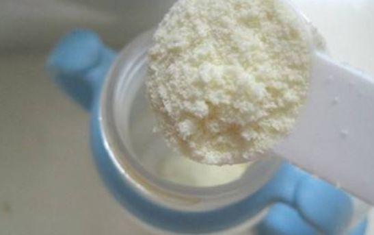 6个月大男宝连续2个月只喝饮料，全身浮肿、皮肤溃烂，原因让人无语