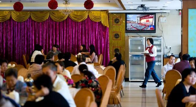 ������ݸ�������ɣ��ǵô�ta�Զ����ڵĶ�ݸ��