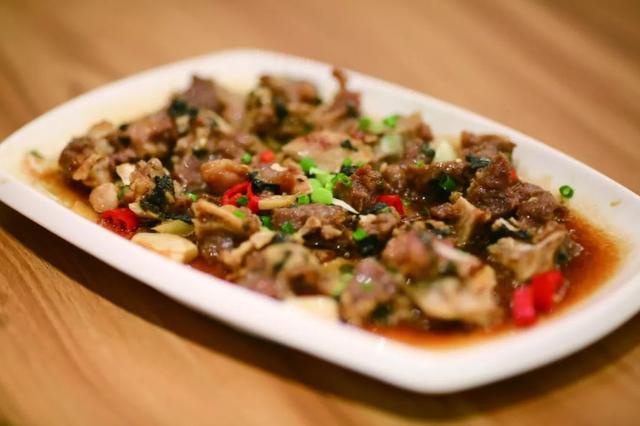 ������ݸ�������ɣ��ǵô�ta�Զ����ڵĶ�ݸ��