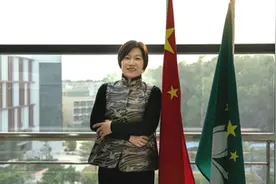 广州女强人移居澳门十年，从打工到创业，她把国货推荐给澳门政府视频封面