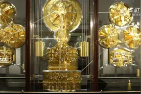 精确跨年？看看丹麦这只以“精确”闻名的机械钟！视频封面