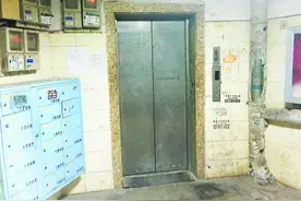 电梯同开坏得快？全是借口！警惕维保合同出现“猫儿腻”图片