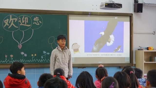 雪地里的“裸跑弟”，11岁大学读完了 20岁该干嘛呢？“鹰爸”：当企业家，曾设计成为运动员为国争光