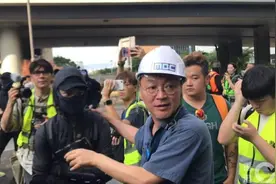 韩国“媒体人”，你们是来香港鼓动暴徒的吗？图片