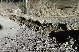 山东2.9级地震系矿区自然塌陷，无人伤亡视频封面