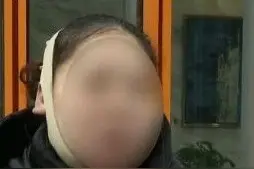 一姑娘应聘KTV服务员，经理：让你做女孩子！结果猝不及防图片