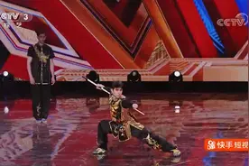 直通春晚：外国友人不远万里来中国学武术，刀棍长拳简直样样精通视频封面
