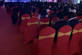 狂热！今天安徽爆发500人选房大战，买房人全款“杀”到图片
