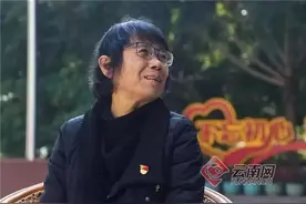 「张桂梅的瞬间」走出大山的女孩图片
