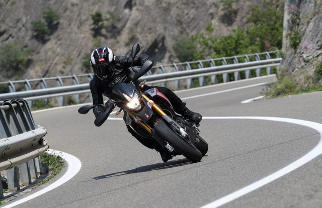 新一代劲爆滑胎！Aprilia Dorsoduro 900