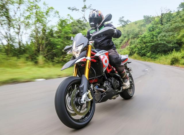 新一代劲爆滑胎！Aprilia Dorsoduro 900