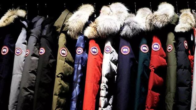 没想到“羽绒服”竟叫down coat！为啥有个down？