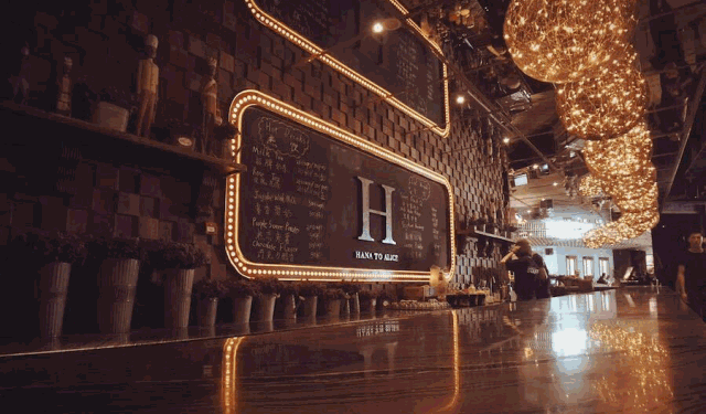 胆小慎入！沉浸式密室、真人吃鸡…还有明星大侦探同款剧本杀