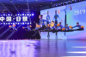 “大体操”全面展示“啦啦操”成校园新宠图片