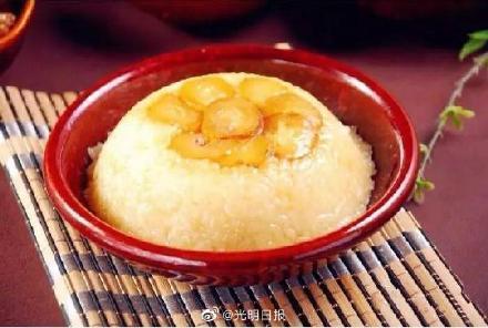 春节怎么吃？请用“和”“烩”“熬”组词