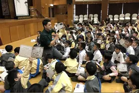 中国儿艺《成语魔方》《小吉普·变变变》赴香港进校园演出图片