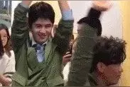 红人馆 | 刘昊然摇花手周震南跳爱河，土味视频害人不浅图片