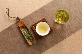 老人便秘，千万别这样喝茶图片