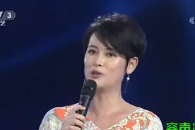 越战越勇：杨明娜初出茅庐就与大导演合作，自曝曾一度以为是骗子视频封面