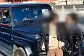 “奔驰开进故宫”事件：院长凌晨发文道歉，相关负责人停职视频封面