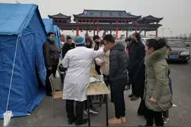 郑民高速杏花营收费站今日起开始全力为司乘人员做好疫情防控工作图片