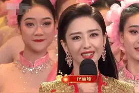 春晚最大赢家！佟丽娅春晚美到发光 不再自卑图片