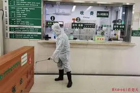 无法送别离世的父亲、无法喂养6个月的孩子，华中大校医院医务人员奋战在抗击疫情一线图片