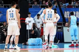 阿不都沙拉木膝关节手术成功图片