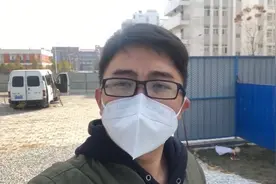 抗疫一线Vlog丨学校公寓改成定点收治医院 山东第二批援鄂医疗队即将进驻视频封面