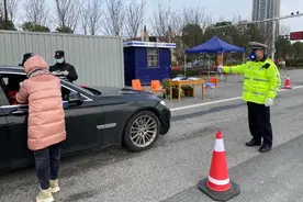 ​“你也是”，民警丈夫和医生老婆的土味情话真动人图片