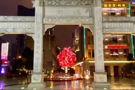 服务业正面临巨大压力，重新繁荣离不开一个转折图片