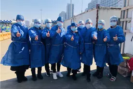 7小时不吃不喝不上厕所，只为守好上海花桥收费道口大门图片