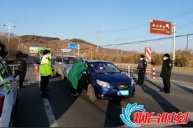 一线“守门员”排查车辆114514台次——开发区守好“防输入”第一道防线图片