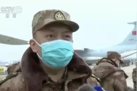 “疫情面前我们中国人民解放军誓死不退！”这些照片让人眼眶湿润图片