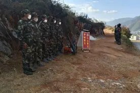 云南永胜5128 名护林员化身“防疫员”图片