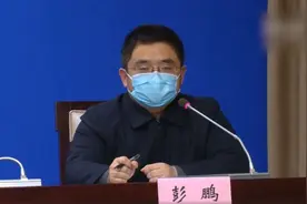 如何缓解一线医务人员的心理压力？武汉市肺科医院院长这样回应视频封面