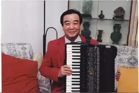 中国手风琴泰斗王域平逝世享年80岁，代表作《牧民之歌》《春到凉山》等图片