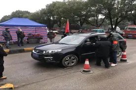 紧急集合！禄口36名机关干部火速支援社区防控图片