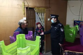 平昌县：“警医夫妻档”共上战场共抗疫图片
