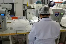 “从0到1000000个”——中国鞋都莆田口罩生产攻坚记视频封面