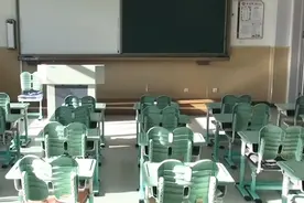 北京市教委：坚决反对 “线上满堂灌” 不得集体上新课视频封面