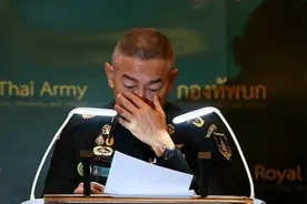 泰总司令哽咽致歉：枪手开枪时即是罪犯视频封面