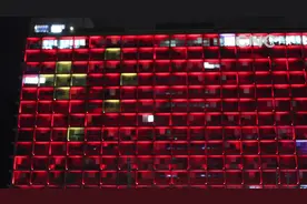 特拉维夫地标建筑点亮中国国旗视频封面