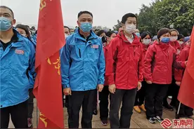 福建红蓝cp出征武汉：全力救治患者 勇往直前平安归来图片