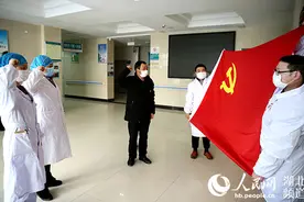 湖北长阳：“背姐”王宋珍和同事“火线”入党图片