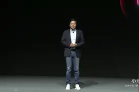 “小爱同学”新增支持自定义唤醒词，还可以定制声音