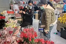 这个情人节的鲜花市场还好吗？从业者：待疫情解除后，需求大概率反弹图片