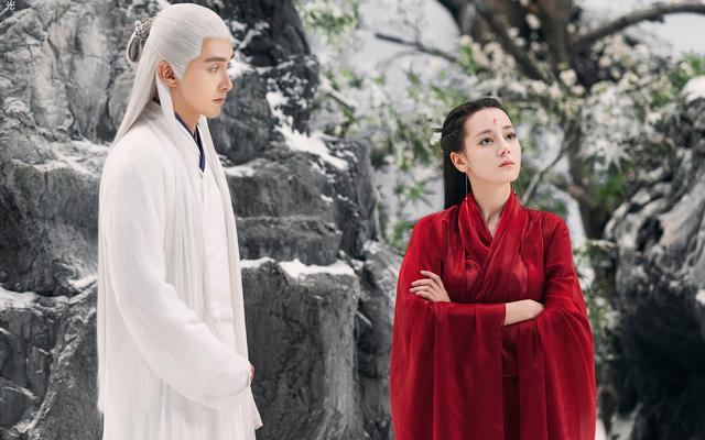 《新世界》《热血同行》《乡村爱情》12剧谁是TOP1