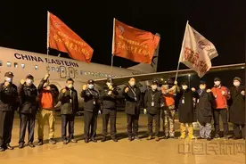 东航武汉空保：为防疫从客舱转战机坪图片