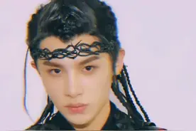 黄明昊庆生造型炫酷 何炅杨幂等送上真挚祝福图片